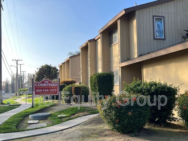 Building Photo - 3906 W Meadow Ave