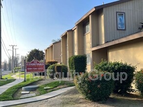 Building Photo - 3930 W Meadow Ave