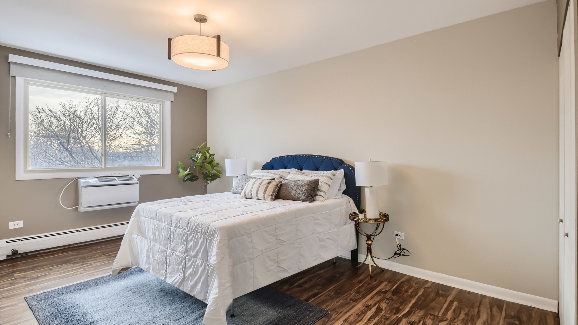 Primary Bedroom - 1415 W Pratt Blvd