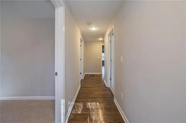 Building Photo - Stylish 4-Bed Home Near Downtown Atlanta –...