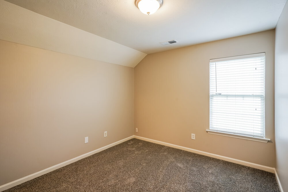 Building Photo - 1825 Lakewood Village Dr