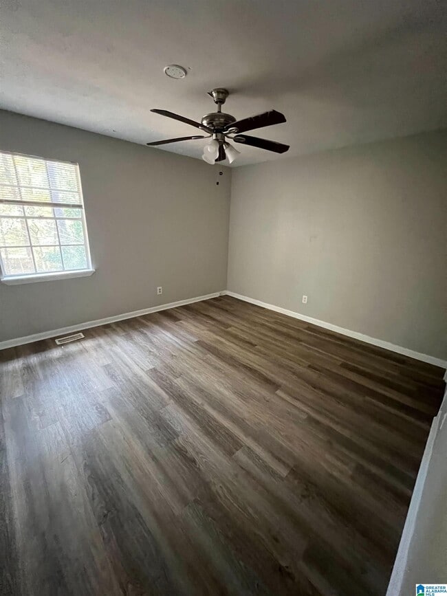 Building Photo - 5213 Goldmar Dr