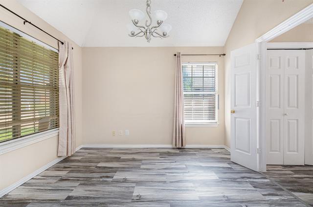 Building Photo - 1409 Ridge Meadow Dr