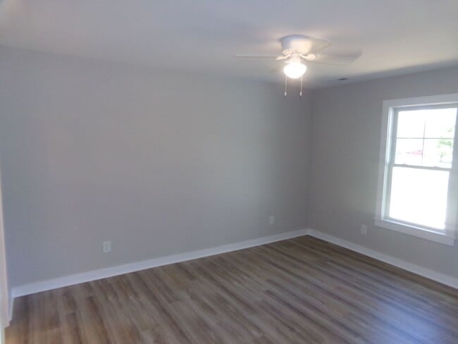 Building Photo - NEW! 3 bedroom home