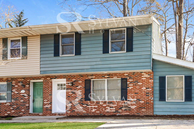 Primary Photo - Updated 3BR home in Crownsville available ...