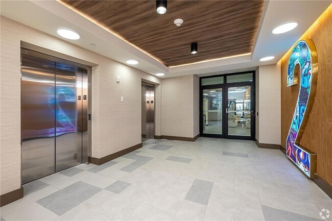 Building Photo - 3100 Lake Villa Dr