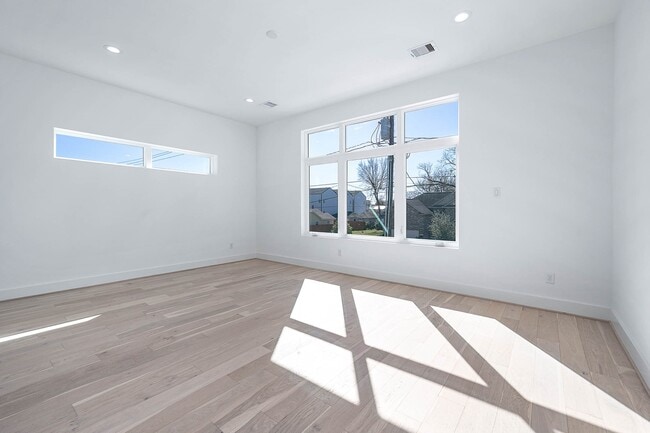 Building Photo - 3411 McGowen St