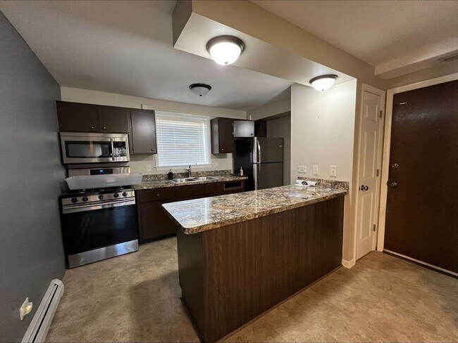 Building Photo - 5612 6th Ave