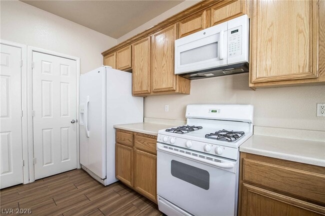 Building Photo - 3925 Meadow Foxtail Dr