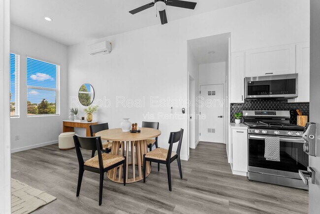 Building Photo - 5256 Adams Ave