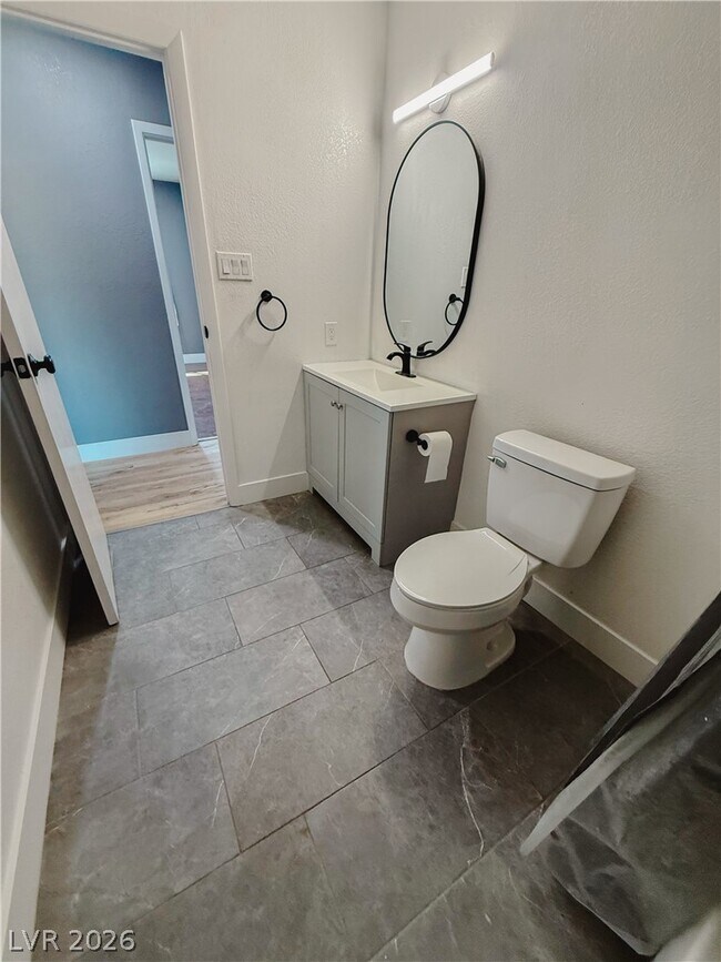 Building Photo - 2580 E Hacienda Ave