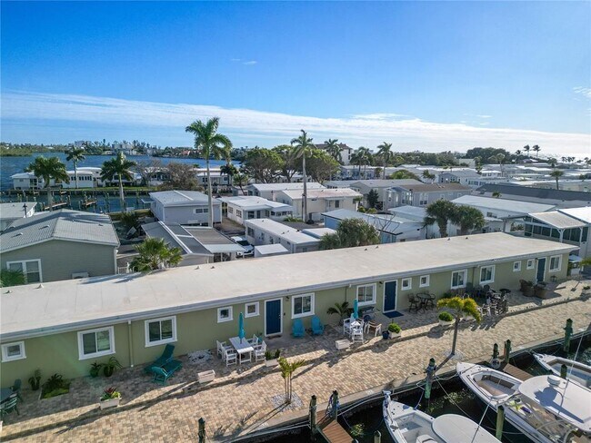 Building Photo - 3740 Gulf of Mexico Dr