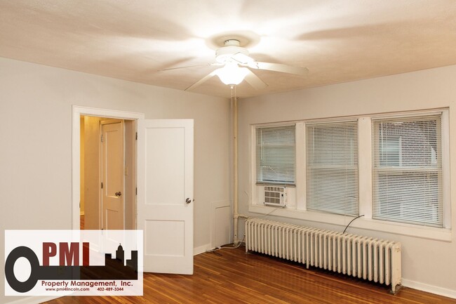 Building Photo - One Bedroom in a Historical building for rent