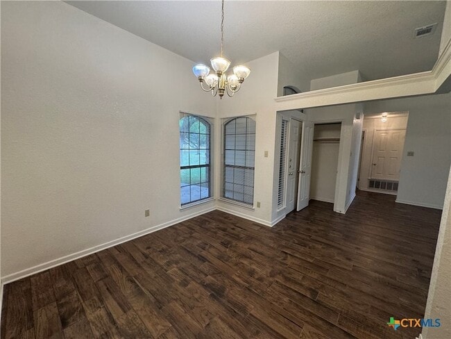 Building Photo - 1801 Thomas Ct