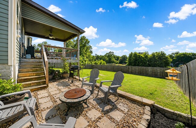Building Photo - 1328 Sussex Dr
