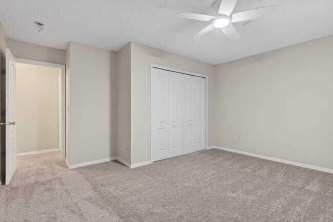 Building Photo - Middleburg Home with Office Space