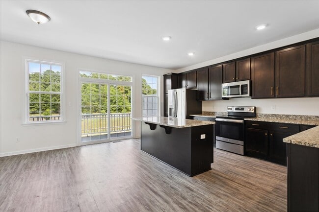 Building Photo - 132 Daybeacon St