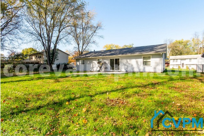 Building Photo - 951 Fall Ridge Way