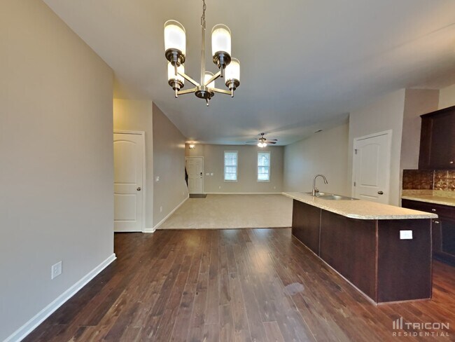 Building Photo - 162 Carissa Dr