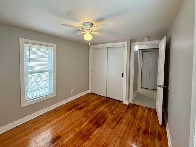 Building Photo - 609 1st St