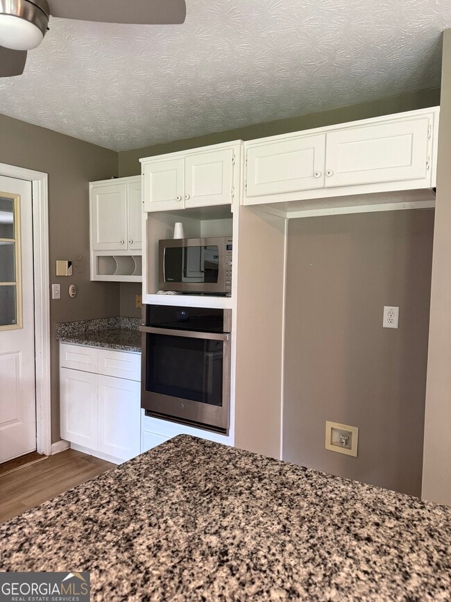 Building Photo - 317 Welton Way