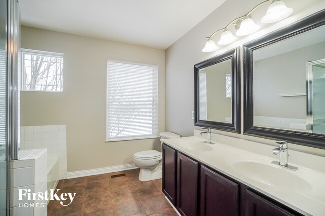 Building Photo - 1936 Seaside Cir