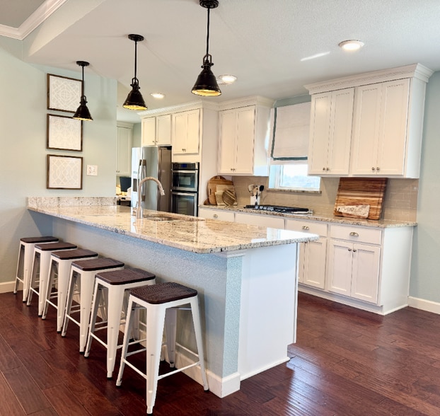 Building Photo - 880 Estelle Ln