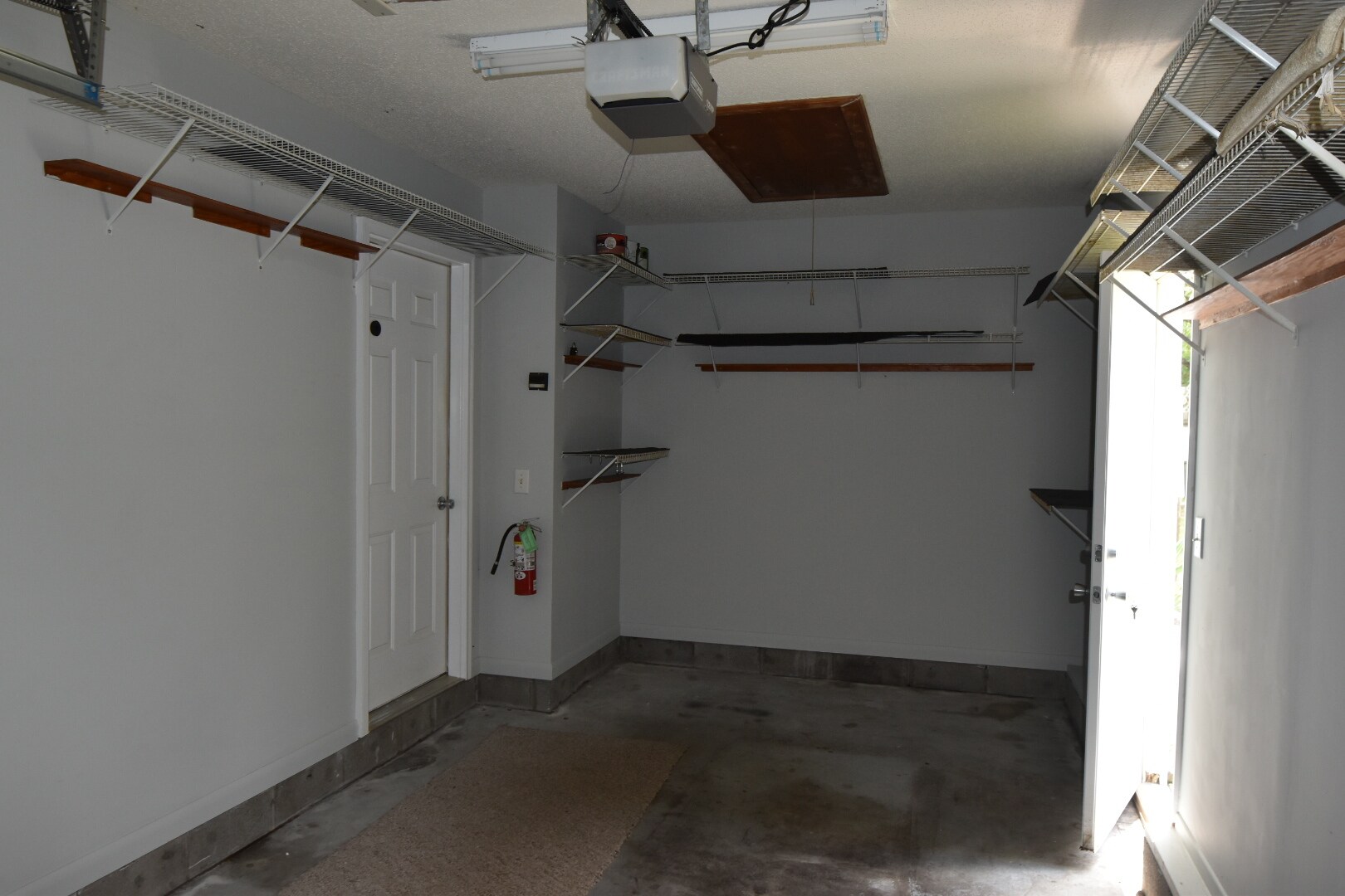 Building Photo - 4824 Weybridge Ln