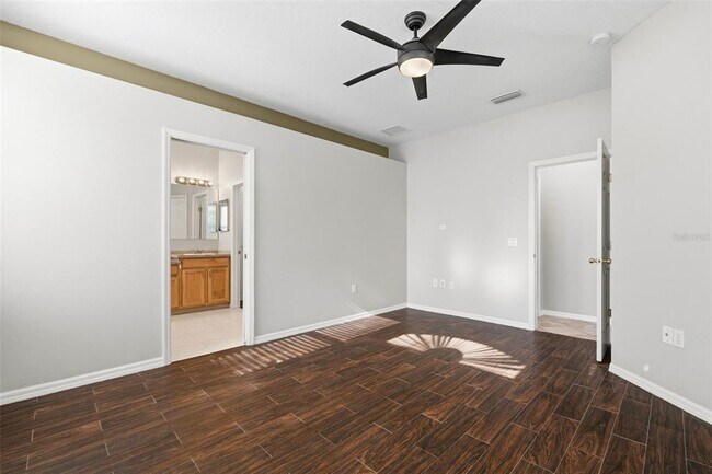 Building Photo - 14330 Tree Swallow Way