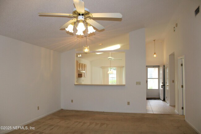 Building Photo - 11202 Mikris Dr S
