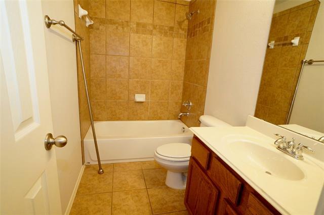 Building Photo - 9304 Clearview Dr