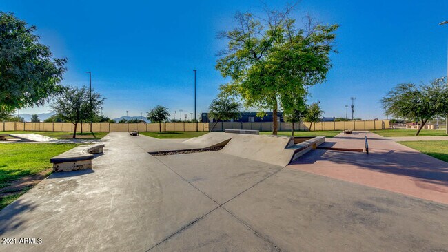 Building Photo - 36071 Seville Dr