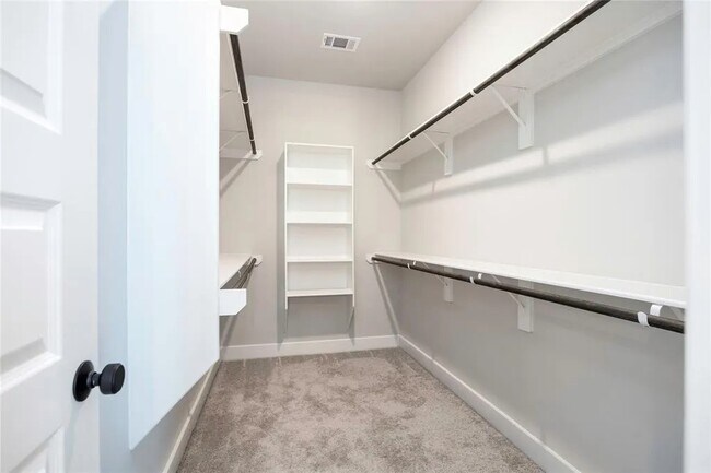 Building Photo - 24130 Elkhorn Gln Ln