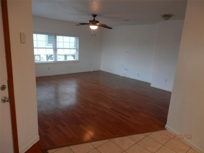 Building Photo - 124 17th St