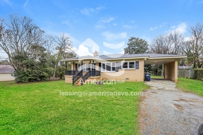 Building Photo - 702 E Orr St