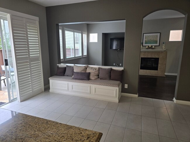 Building Photo - Nicely Updated Three Bedroom Home in Torrey Hills