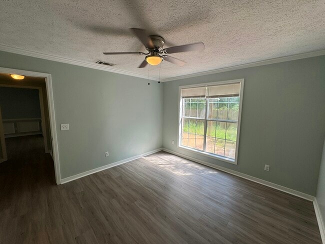 Building Photo - 1215 Arbor Hill Dr