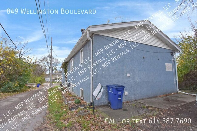 Building Photo - Charming Updated 2-bedroom, 1-bathroom Apa...