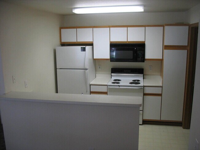 Building Photo - 2bed, 1bath, 950 Sq.ft. apartment - Mounta...