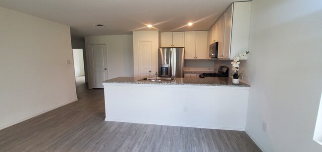 Building Photo - 2456 Vesper Bnd