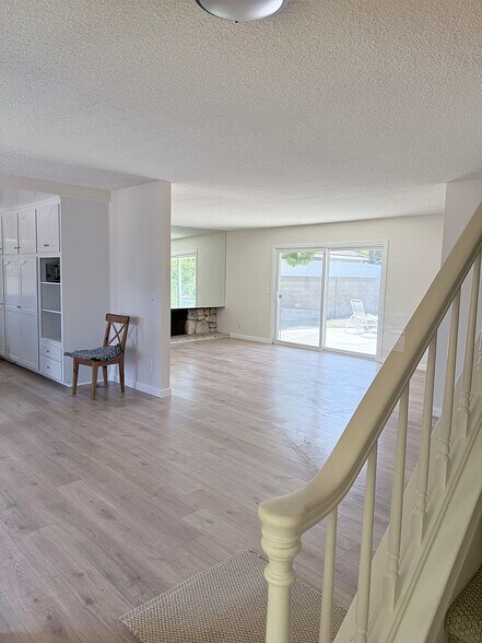 Building Photo - 6292 Silverwood Dr