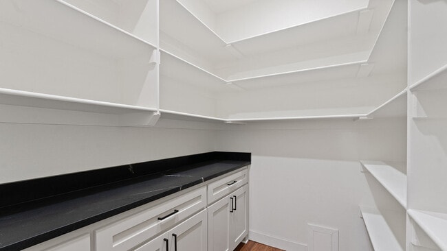 Building Photo - 1709 S 15th St