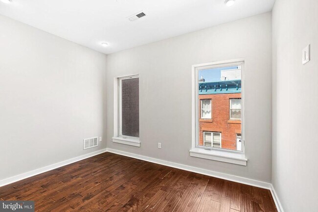 Building Photo - 3016 Baltz St