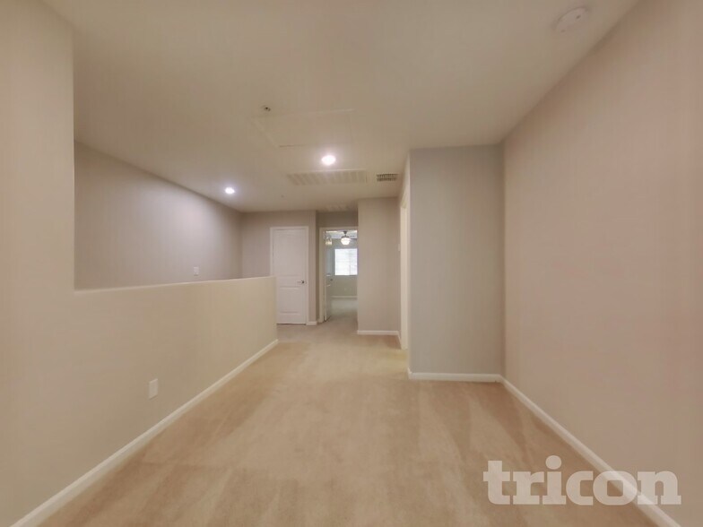 Building Photo - 12569 W Lindbergh Dr