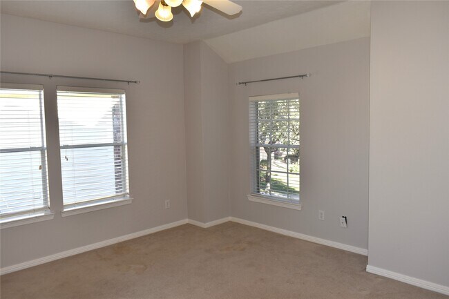 Building Photo - 5302 Fairwick Ct