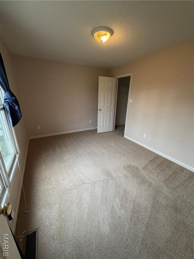 Building Photo - 56 Helena Ct