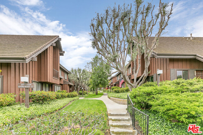 Building Photo - 1278 Stonewood Ct