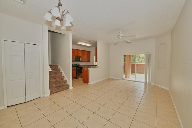 Building Photo - 2730 Retreat View Cir