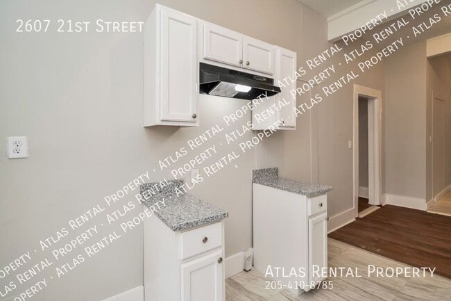 Building Photo - 2607 21st St