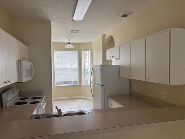 Building Photo - 1158 S Beach Cir